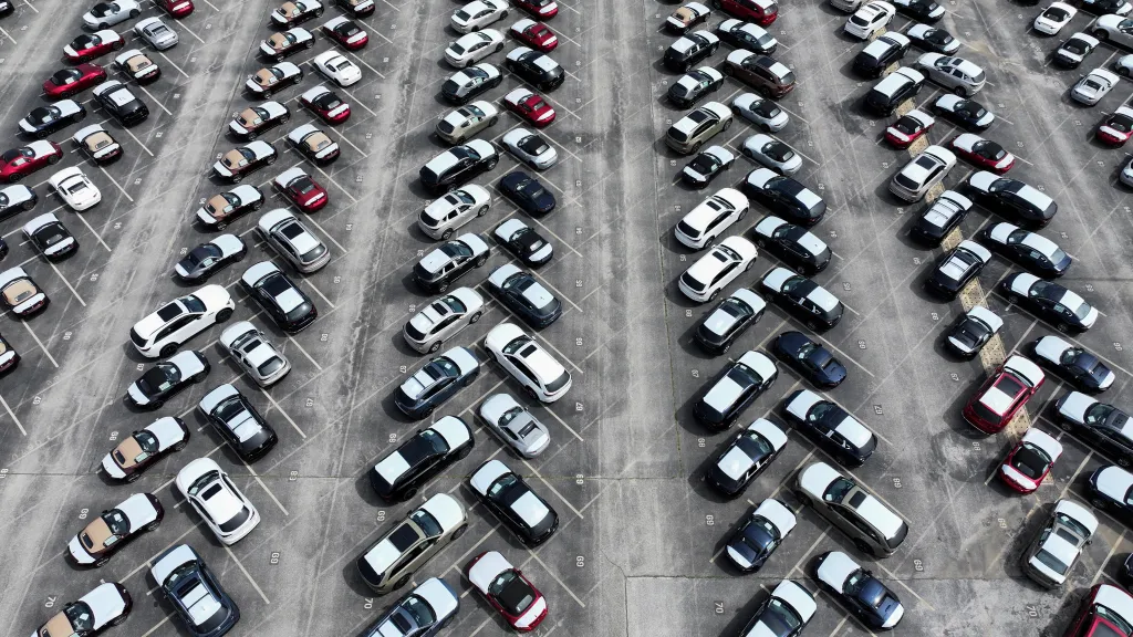 Americká vláda uleví automobilkám od cel Americká vláda uleví automobilkám od cel