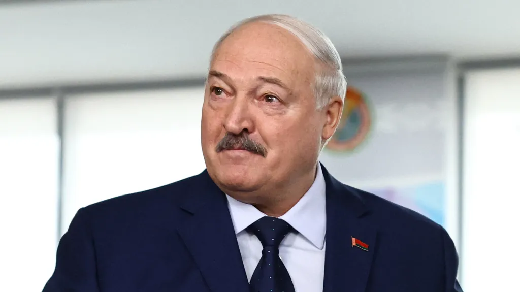 Lukašenko pozval do země na 150 tisíc Pákistánců, obsadit mají volná pracovní místa Lukašenko pozval do země na 150 tisíc Pákistánců, obsadit mají volná pracovní místa