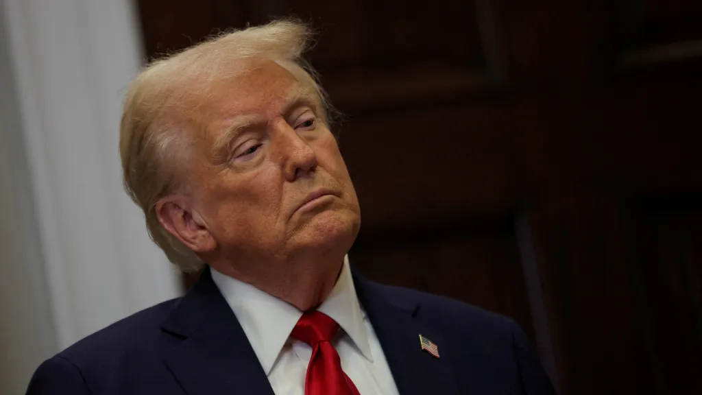 Trump dává v soukromí najevo frustraci, že se mu nedaří končit války, tvrdí WSJ Trump dává v soukromí najevo frustraci, že se mu nedaří končit války, tvrdí WSJ