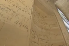 Útroby německého parlamentu skrývají památku na sovětské vojáky Útroby německého parlamentu skrývají památku na sovětské vojáky